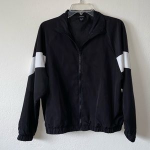 Black windbreaker (m)